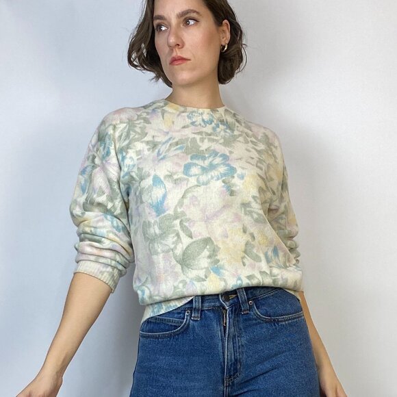 Vintage 1980s PASTEL Floral ANGORA Wool Sweater! Medium - Picture 9 of 9